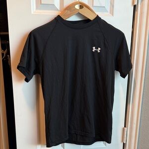 Under Armour Black Short Sleeve Tee
